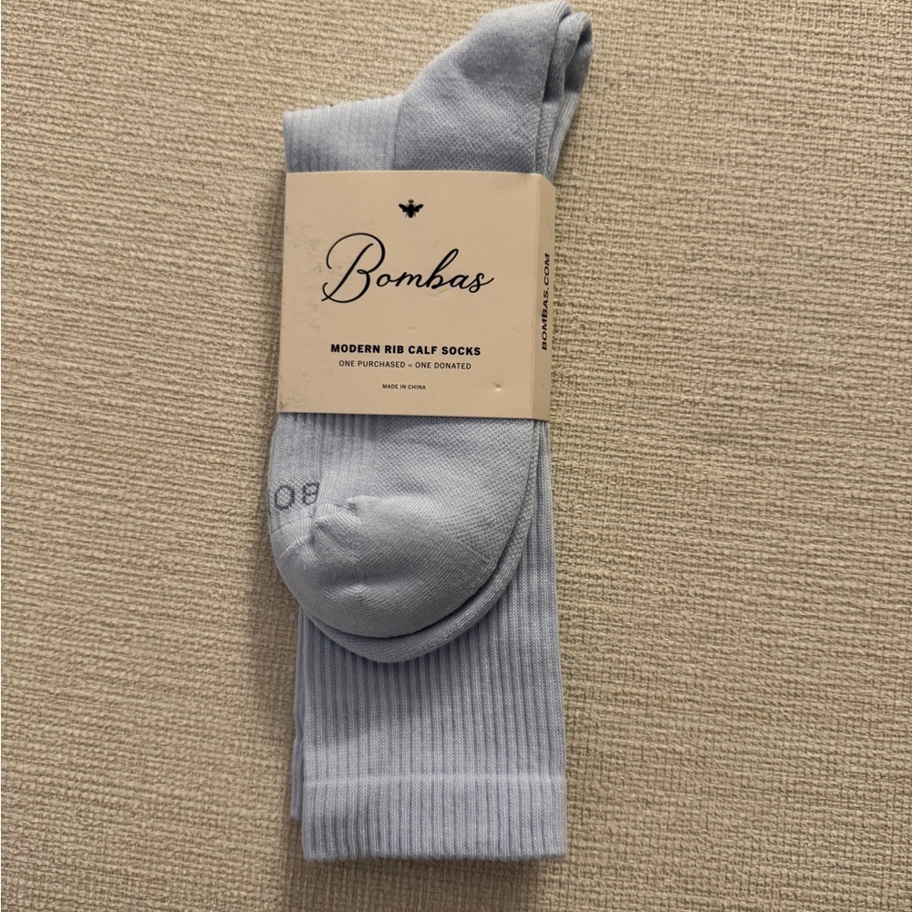 Bombas modern rib calf sock light blue size large
